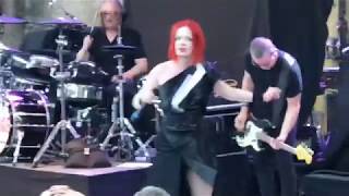Garbage - Even Though Our Love Is Doomed Live at the Mountain Winery 2017