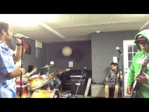 Kairoots Jam Sesh! Warm up fun with Metalica's version of 