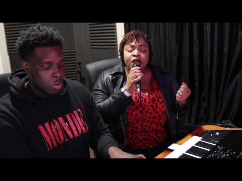 Unplugged Worship with Victoria Tunde