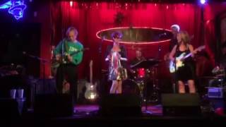 Peter Tork with Rosie Flores Band: Daydream Believer/Got My Mojo Workin'