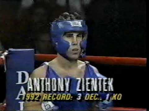 ANTHONY ZIENTEK vs ALONZO WHITE - Amateur Boxing