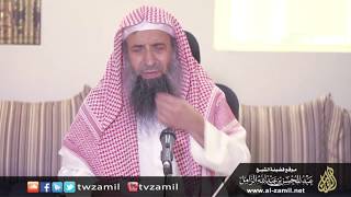 صورة حمل المأموم للمصحف في صلاة التراويح