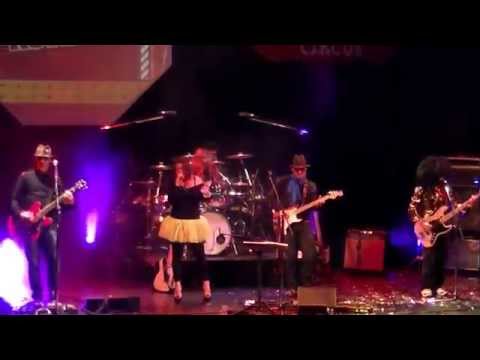 HOT STUFF Cover by KOVAÏNE Live @ MISTER NOISE CIRCUS 2014