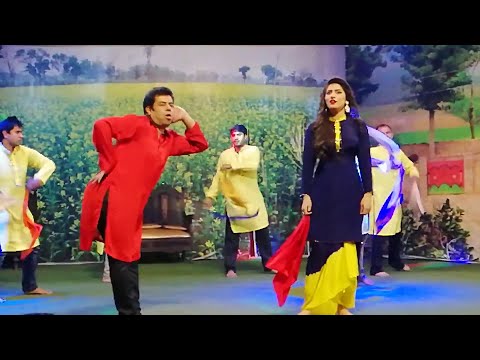 Nisha Bhati & Naseem Vicky Performance | Punjabi Song Anda Tere Lai - SMB