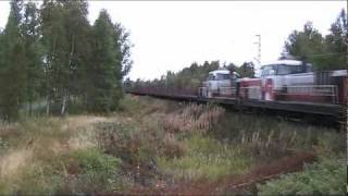 preview picture of video '02.09.2011 19:35 freight train T5114 passes Alppila.'