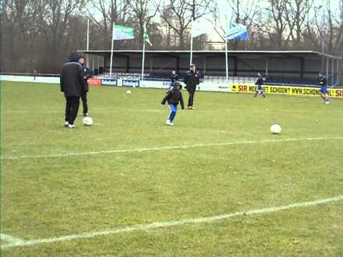 Warming-up met Cvv Zwervers