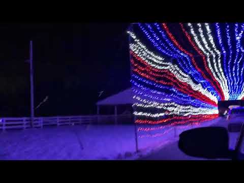 Driving thru the altamont  t fair to see the Christmas lights