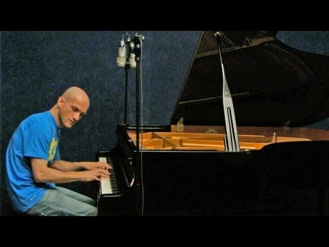 Giovanni Bomoll - Dancing in the Snow (Original Piano Music)