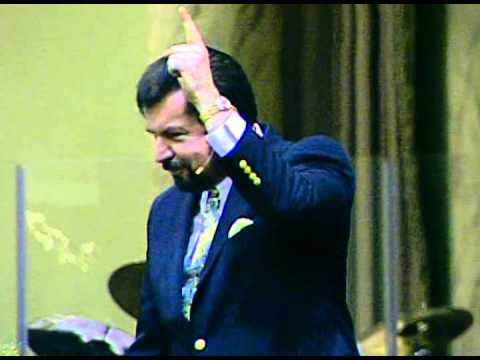 Dr.Mike Murdock -  7 Essential Ingredients That Make Relationships Work