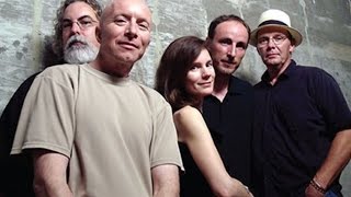 10,000 Maniacs - I Hope That I Don't Fall In Love With You