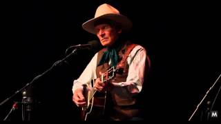 Don Edwards: Coyotes