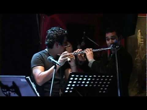 QUENA - CHECHO A COSTA DA MORTE (MAGO DE OZ) SERGIO CUADROS EN CONCIERTO