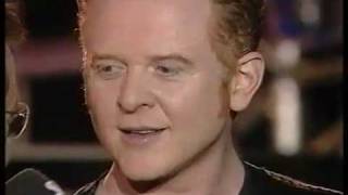 Simply Red - Ain&#39;t That A Lot Of Love (live)