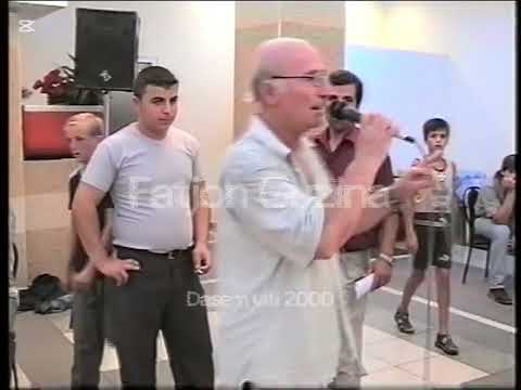 Kasem Hallulli (profesori) Mondi Cobanit Lela ne nje super dasem 24 gusht 2000 aheng tironas