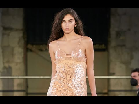 BOTTEGA VENETA Best Looks Fall 2022 - Fashion Channel
