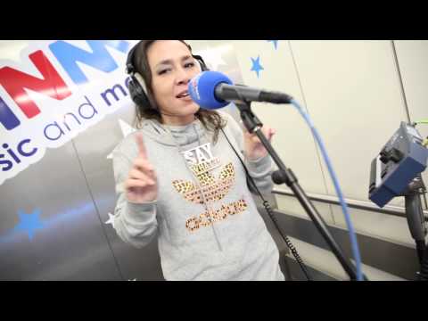 MNM: Slongs Dievanongs - Lacht Nor Mij