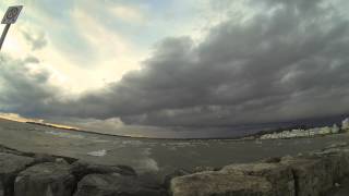 preview picture of video 'Shelf cloud over Lake Erie'