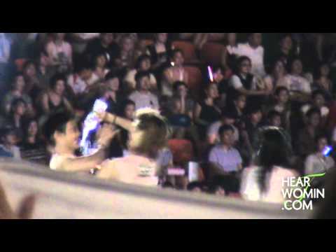 [cute] 100821 Taemin was teasing Minho