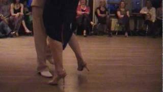 Juan Martin Carrara y Stefania Colina (4) "La Milonga de Buenos Aires" F.Canaro