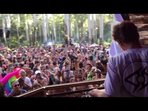 Smilk Live @ Rabbits eat lettuce 2018