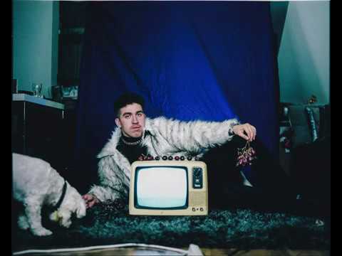 SAM V - SHAWTY (Official Audio)