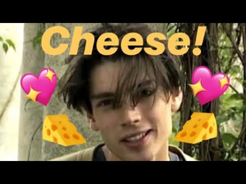 Alex James LOVES Cheese!