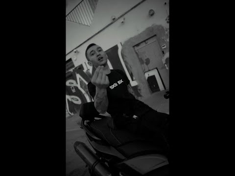 Slim Coode - C'est pas un film  (Official Video)