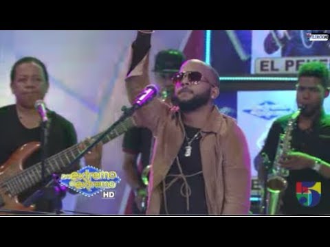 Presentación Musical de (El Pekeño) en  De Extremo a Extremo