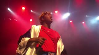 KSI PERFORMS ON POINT(LOGAN PAUL DISS TRACK) LIVE ON TOUR IN DUBLIN