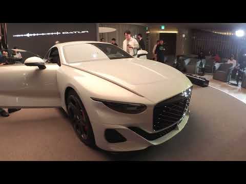 2023 Bentley Batur POV