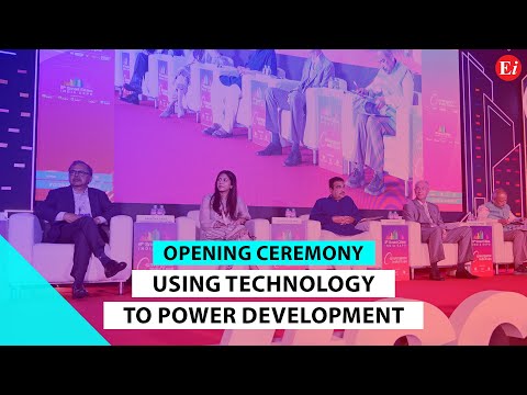 H.E. Mr. Karel Hirman delivering a speech at the Convergence India and Smart Cities India Expo 2023