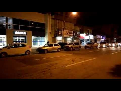 Postos de gasolina lotados