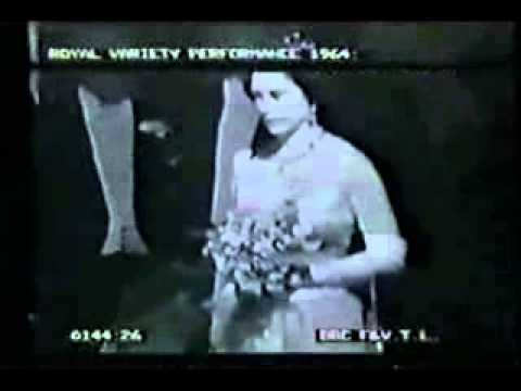 1964, All the way, Brenda Lee sings for Queen Elisabeth II and Prince Charles
