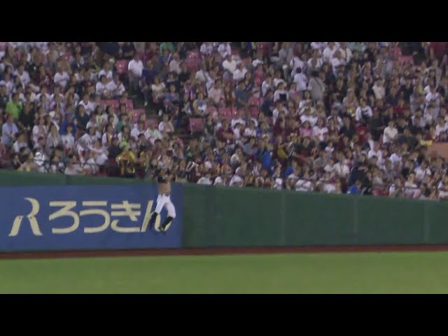 【3回裏】 ファイターズ・大田 ピンチを救うフェンス激突のジャンピングキャッチ!! 2019/8/31 E-F
