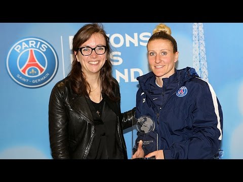 Anja Mittag receives FIFPro World XI tropy