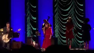 She &amp; Him “Baby, It’s Cold Outside” live at the Arlington Theatre in Santa Barbara, CA (12/02/21)