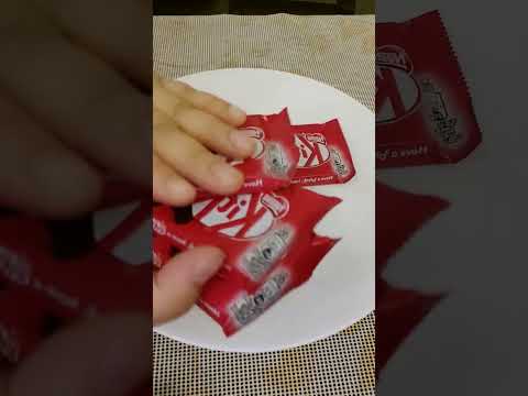 🍫🍫🍫Kitkat 70%Dark Chocolate #shorts#asmr#viral#trending#arlene#kitkat#nestle#darkchoco#70%darkchoco