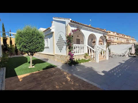 Gorgeous detached Villa with private pool , ready to move in!!! 💥149,950€💥 SIERRA GOLF, Murcia.