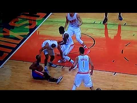 Ish Smith trying to throw game Pistons vs. Suns