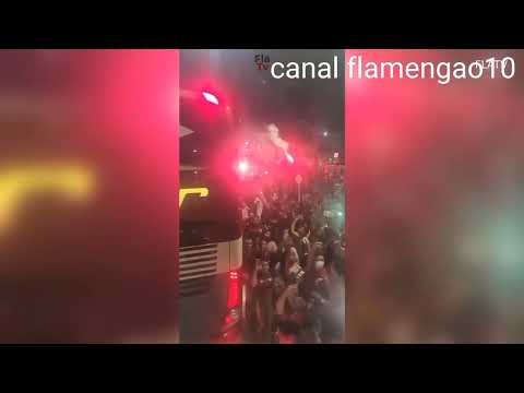 É DE ARREPIAR ESSA TORCIDA É MUITO APAIXONADA