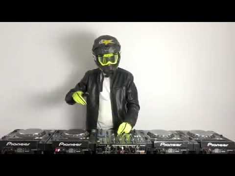 Dj striker [electrónica de motociclista]