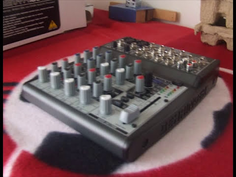 Brothers - The Moon vs. La luna (Italiano / Inglese)