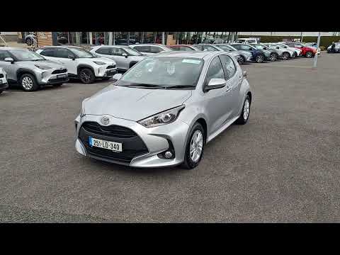 Toyota Yaris Hybrid Luna 2 FREE SERVICES INCLUDED - Image 2