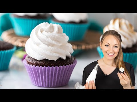 Marshmallow Frosting and Marshmallow Fluff in ONE