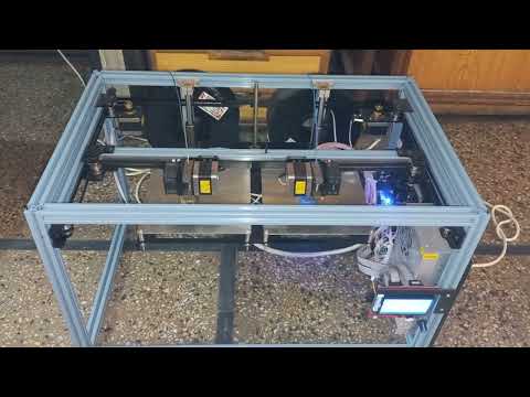 Allmetal CoreXY dual extruder synchronized printing.