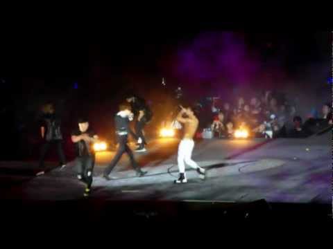 231112 SMTown SG - Shinee/JongTae Internet War