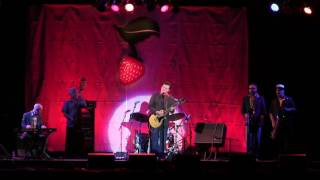 Stranded - The James Hunter Six at Strawberry