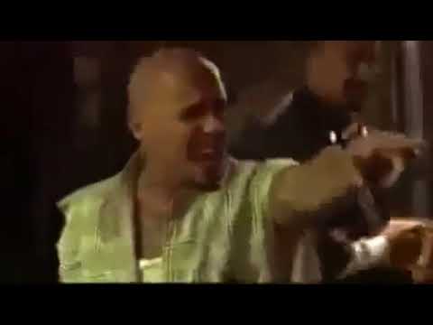 Bone Puños Mortales Escena con 16 peleadores