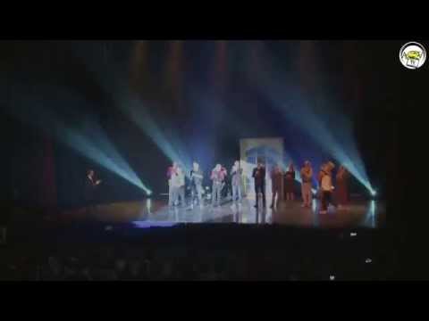 Final du spectacle Magic Show au Théâtre de Longjumeau Téléthon 2014