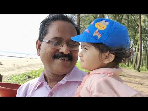 When Janhavi visited the beach for the first time in her life😍😍